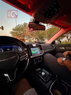 كرايسلر 300